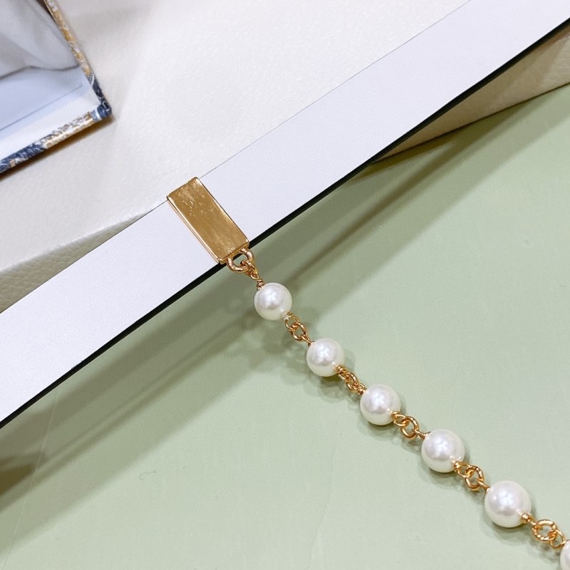 chr1st1an D10r belts